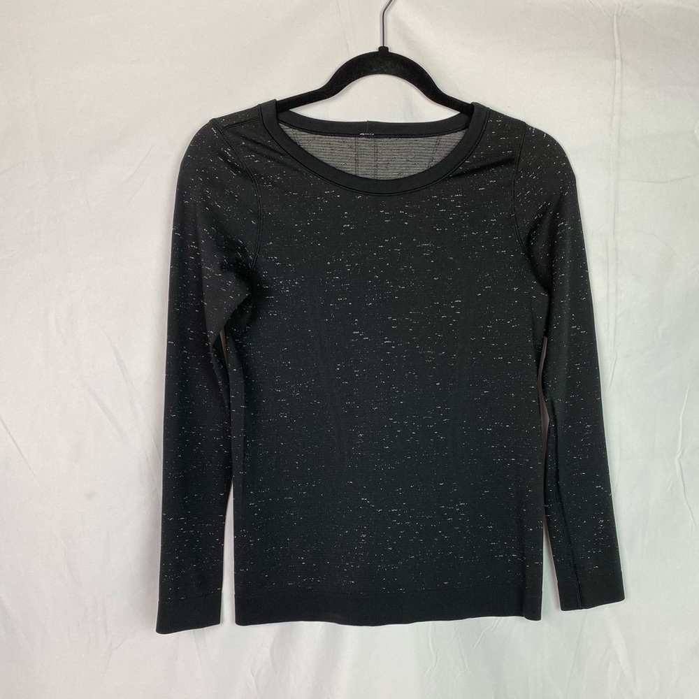 Lulu Lemon Long Sleeve workout top- LIKE NEW
